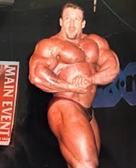 Dorian Yates en etapa de volumen muscular